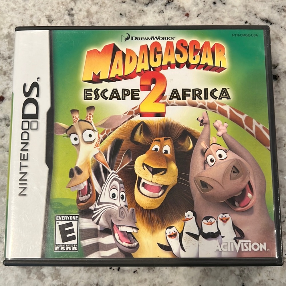 Madagascar: Escape 2 Africa (Nintendo DS, 2008) Complete CIB